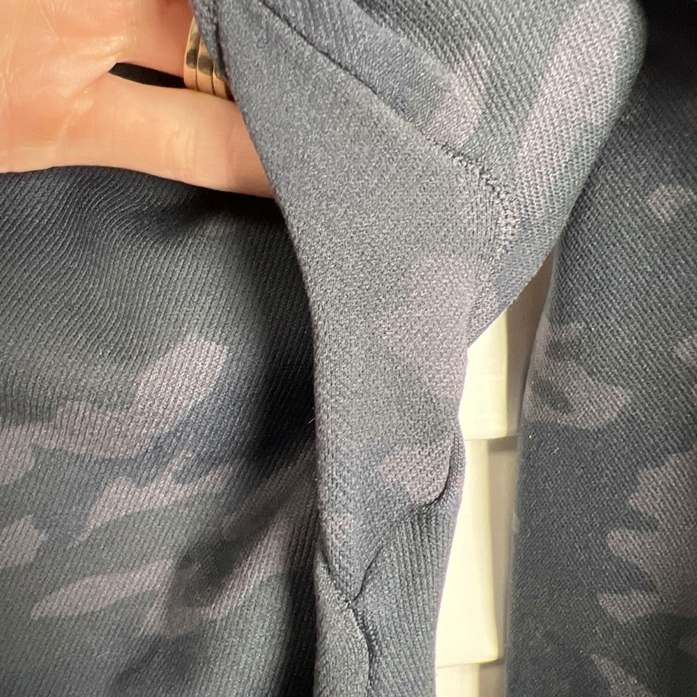 Spanx Look At Me Now Camo Seamless Leggings Women's Size Medium Heather Gray - Picture 8 of 9